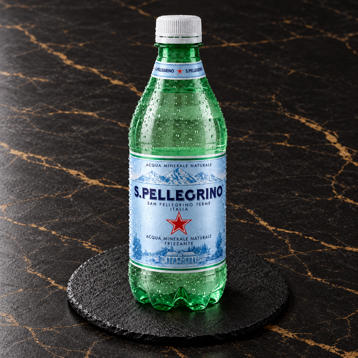 Bouteille verte en plastique de San Pellegrino 50 cl