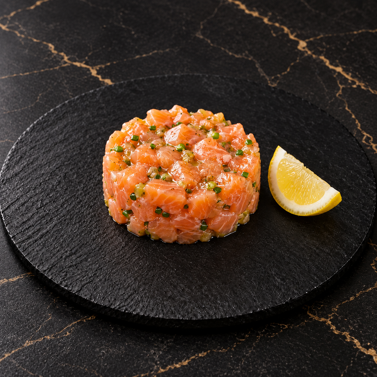 Tartare de saumon avec citron